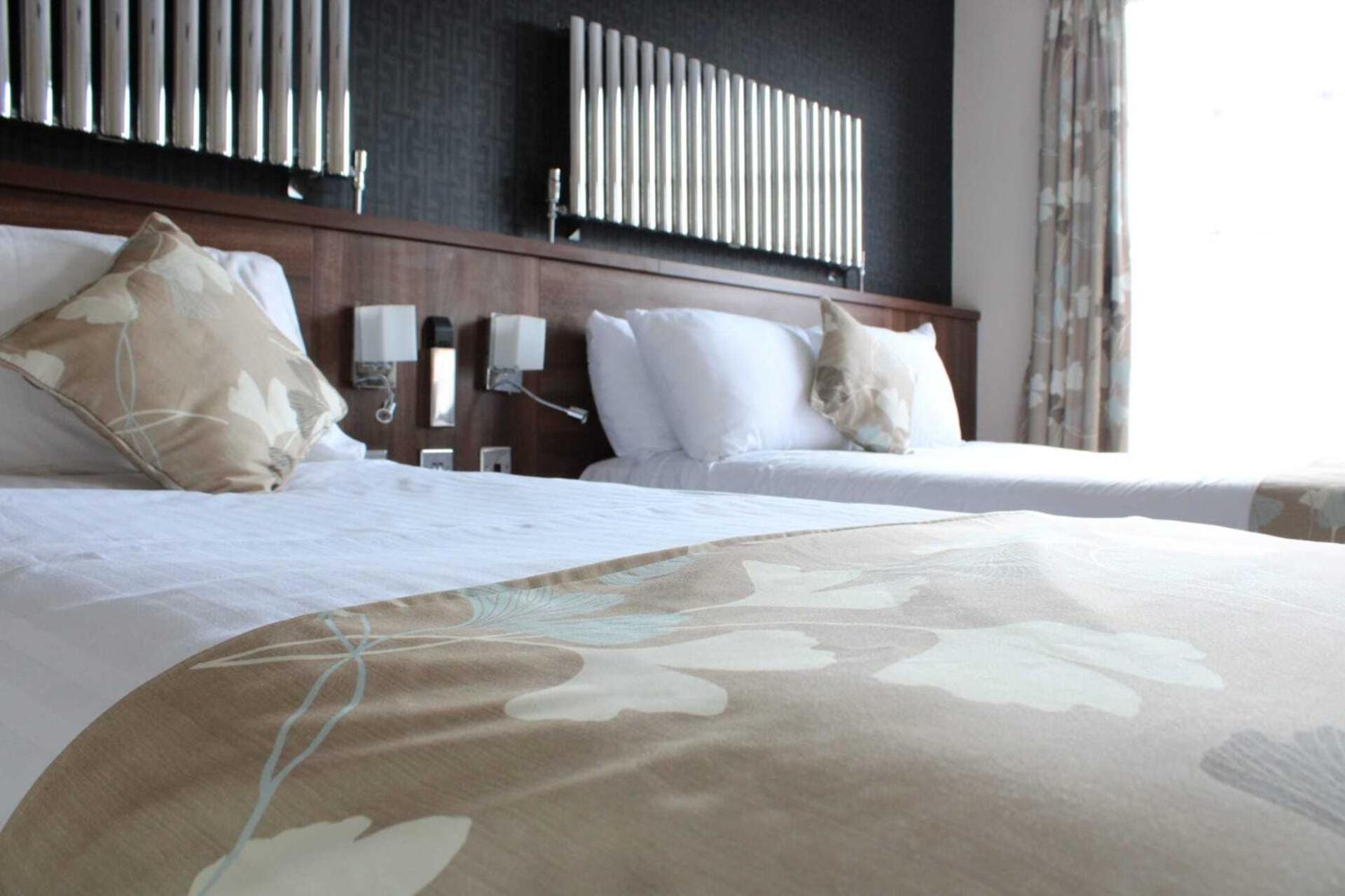 The Harboro Hotel Melton Mowbray Room photo